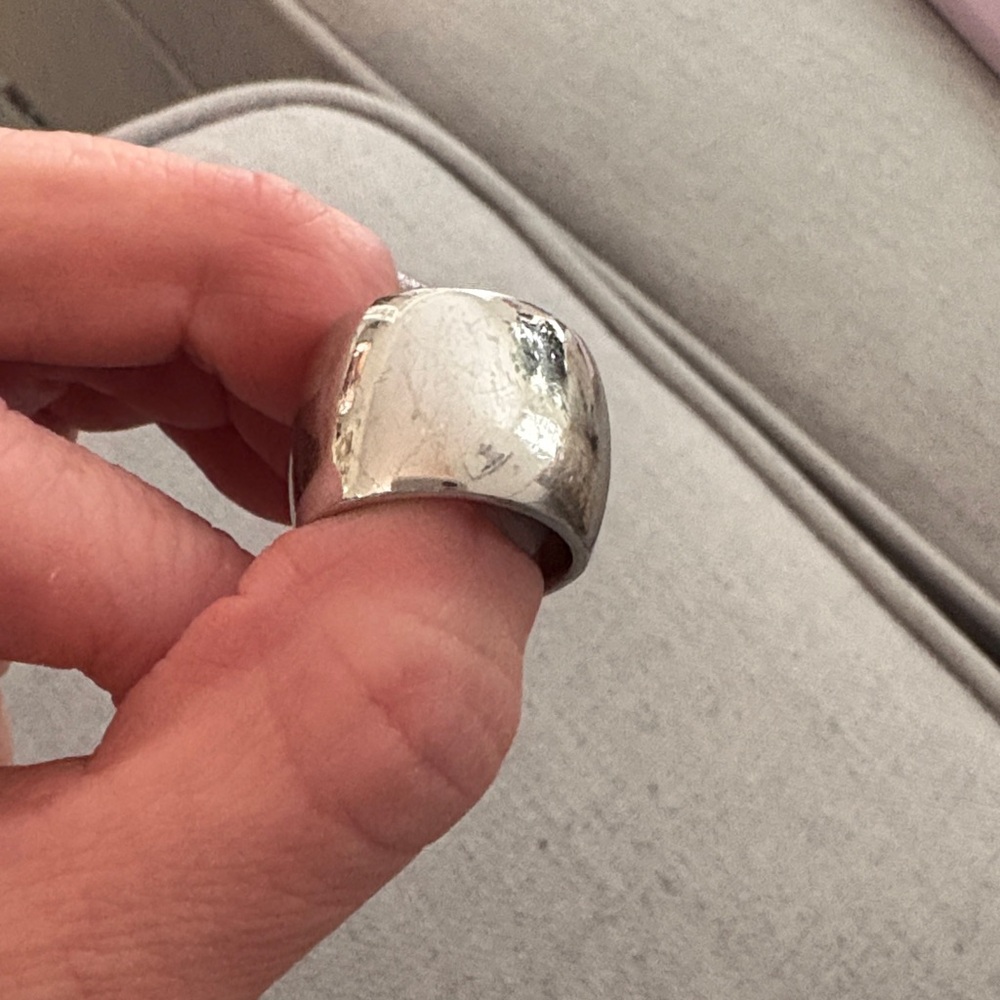 Silpada Silver Ring. Cigar Style. Sterling Silver. Size 6.